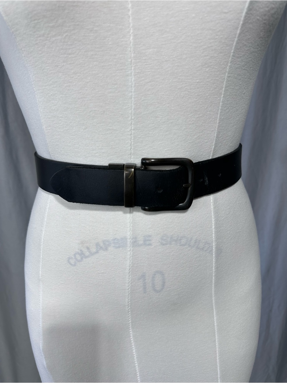 Signature Levi Strauss Black Leather Belt Bronze Buckle Men's Accessory Western